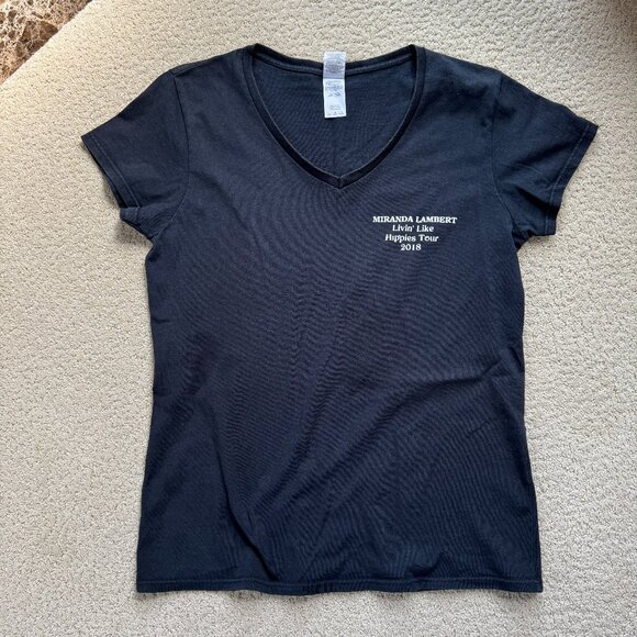 Miranda Lambert Black V-Neck T-shirt Living Like Hippies Size Medium - Picture 1 of 2